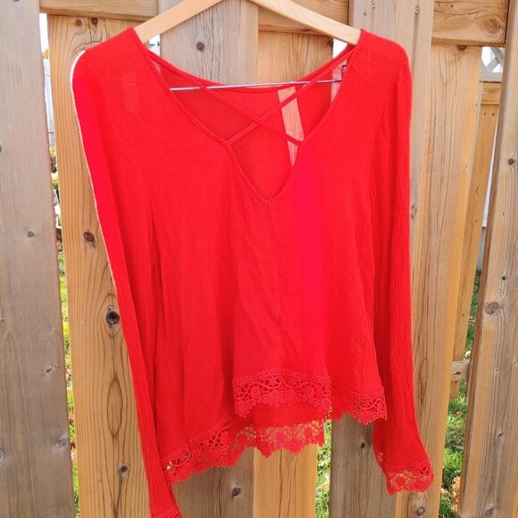 H&M X Coachella Official Collection Red Boho Top Flare Sleeve Size Small - Picture 3 of 5